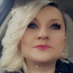 Meet your Posher, Brittnie